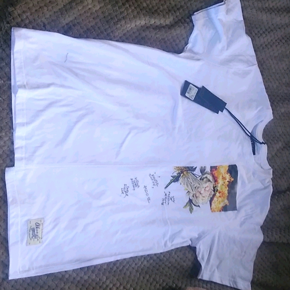 nwt akoo t shirt